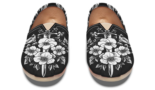 Minimalist Dagger Flowers Casual Shoes