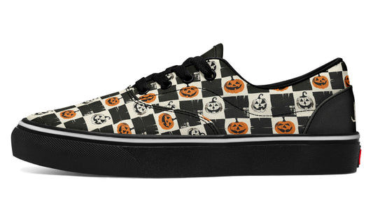 Checkered Pumpkins Classic Shoes