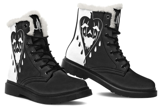 Hallo Scream Comfy Boots