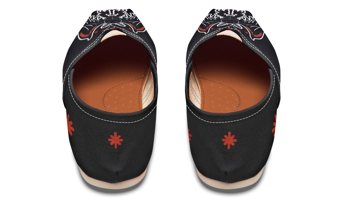 Mothman Casual Shoes