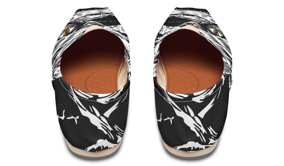 The Watchful Mummy Casual Shoes