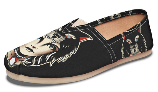 Wolf Cowl Girl Head Casual Shoes