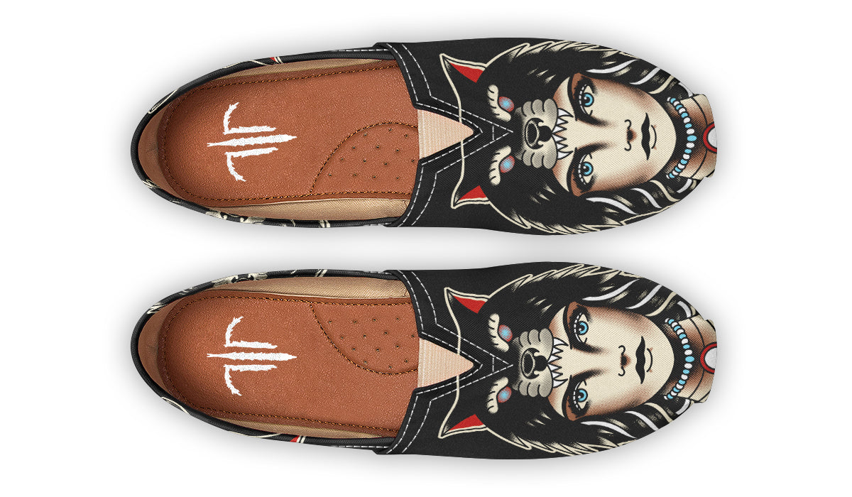 Wolf Cowl Girl Head Casual Shoes
