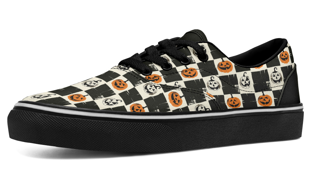 Checkered Pumpkins Classic Shoes