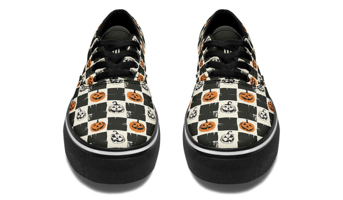 Checkered Pumpkins Classic Shoes