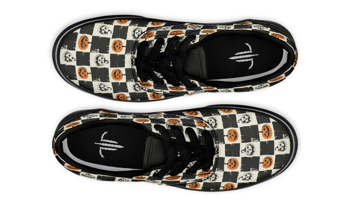 Checkered Pumpkins Classic Shoes