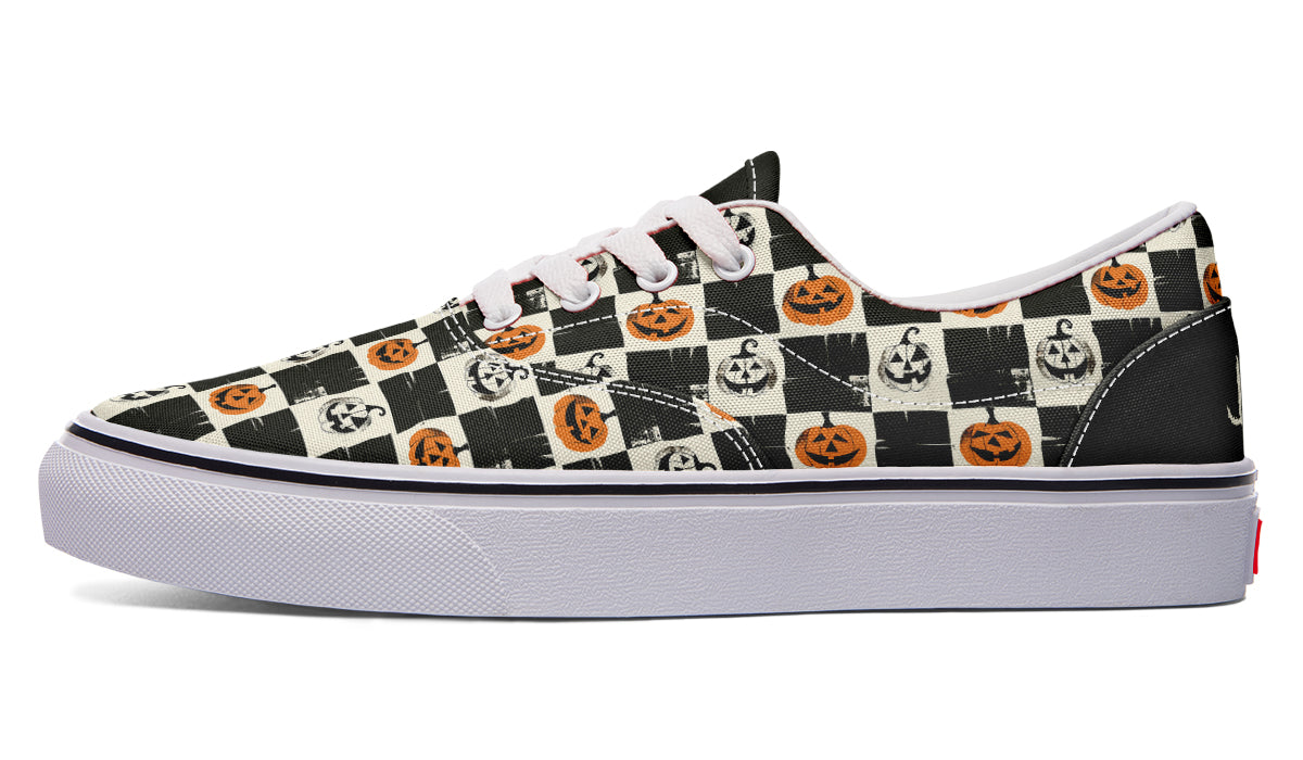 Checkered Pumpkins Classic Shoes