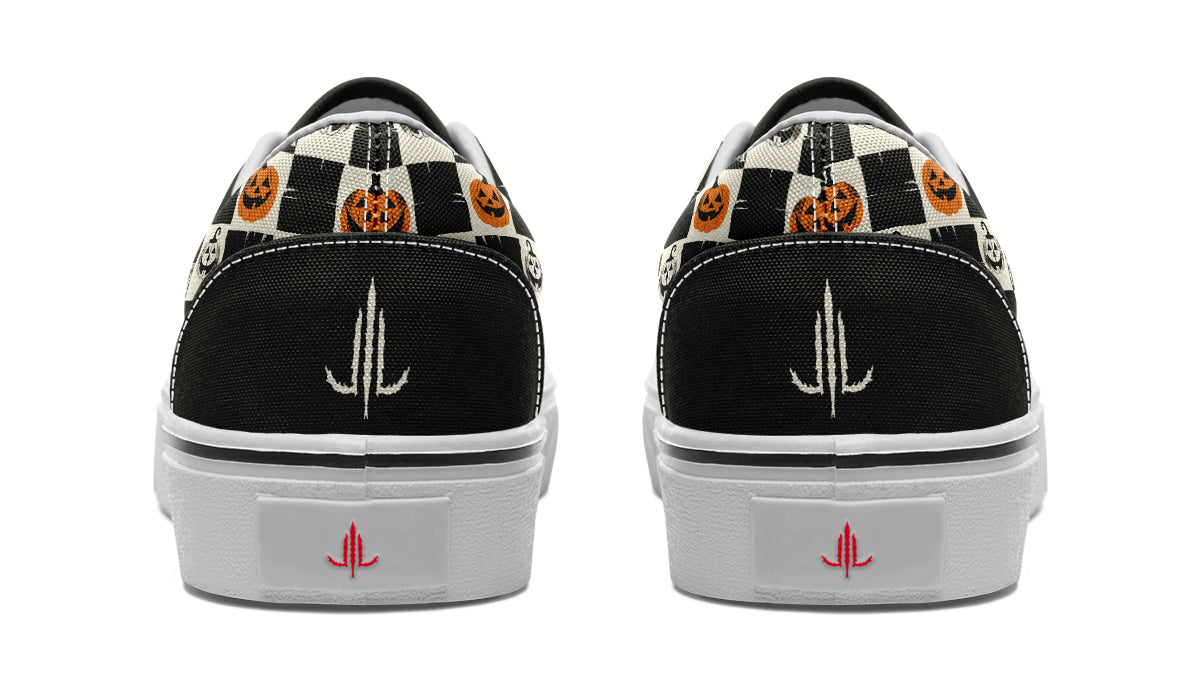 Checkered Pumpkins Classic Shoes