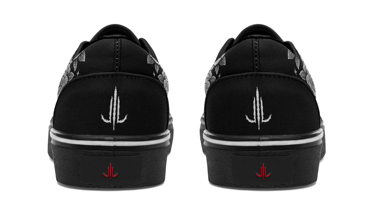 Lunar Familiar Cat Classic Shoes