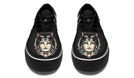 Wolf Cowl Girl Head Classic Shoes