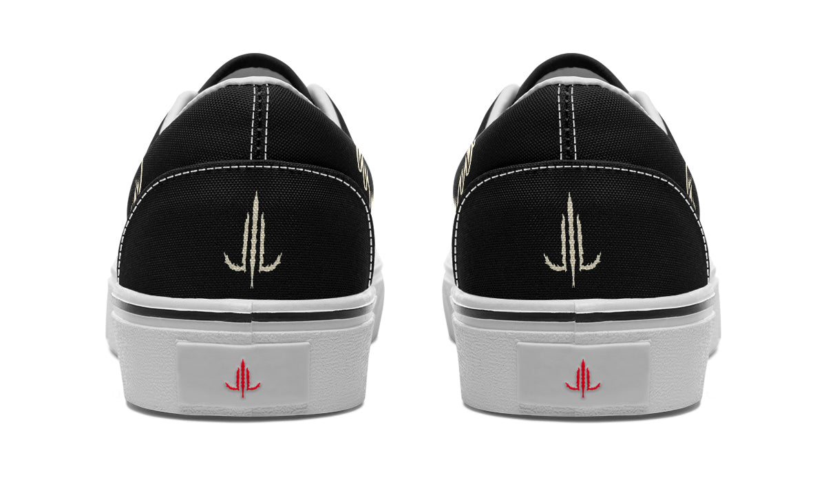 Wolf Cowl Girl Head Classic Shoes