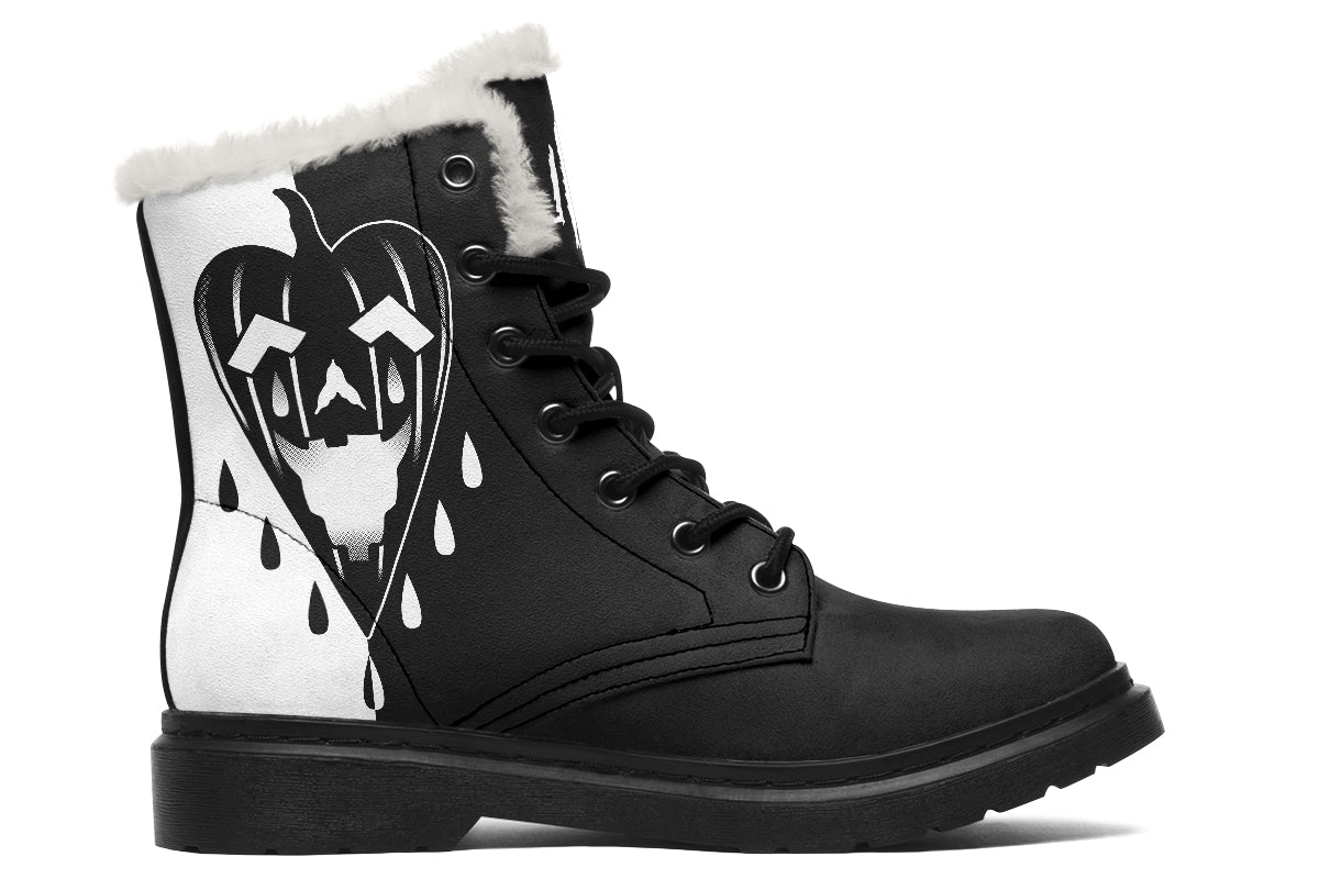 Hallo Scream Comfy Boots