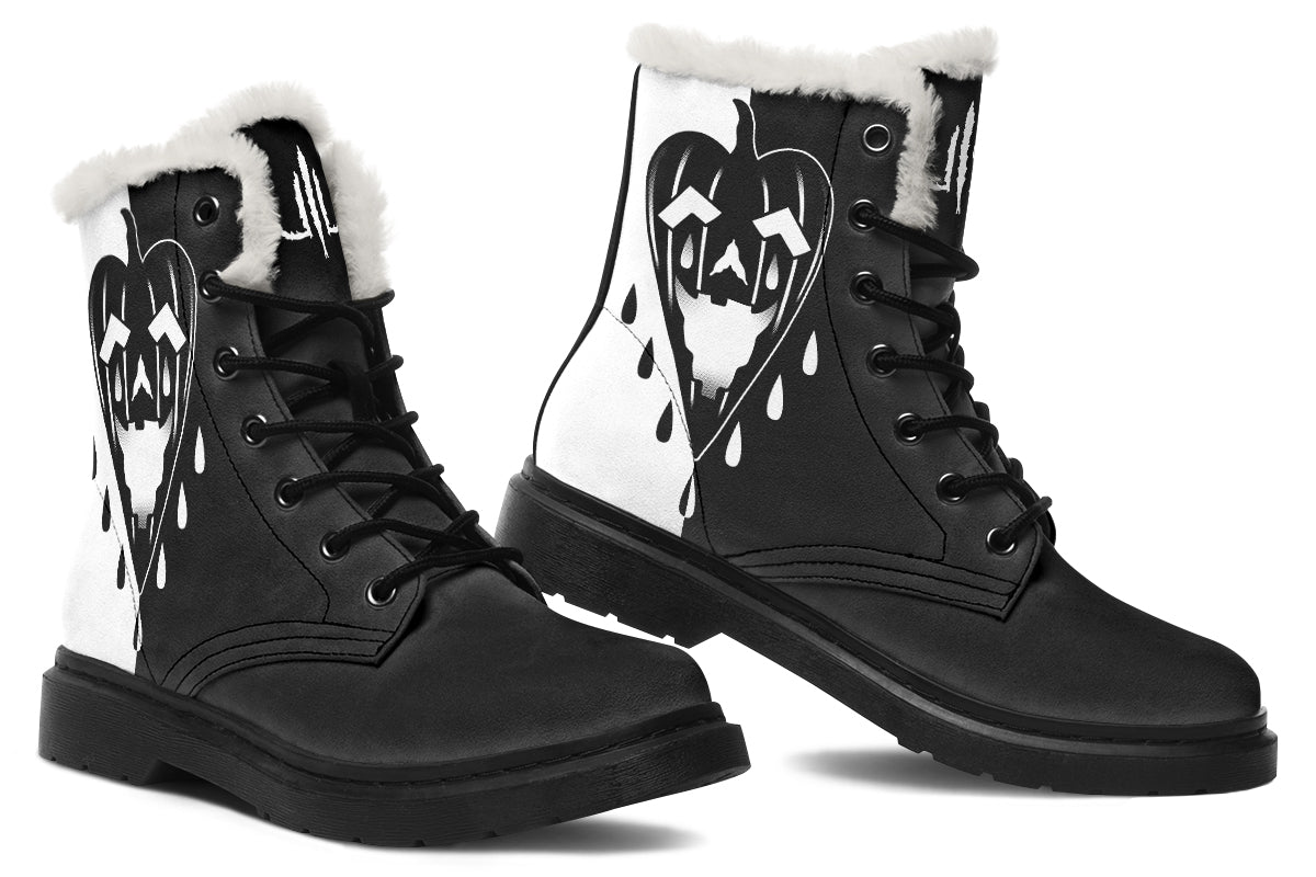 Hallo Scream Comfy Boots