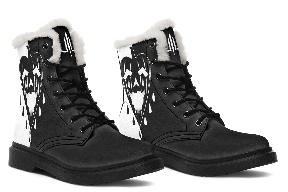 Hallo Scream Comfy Boots