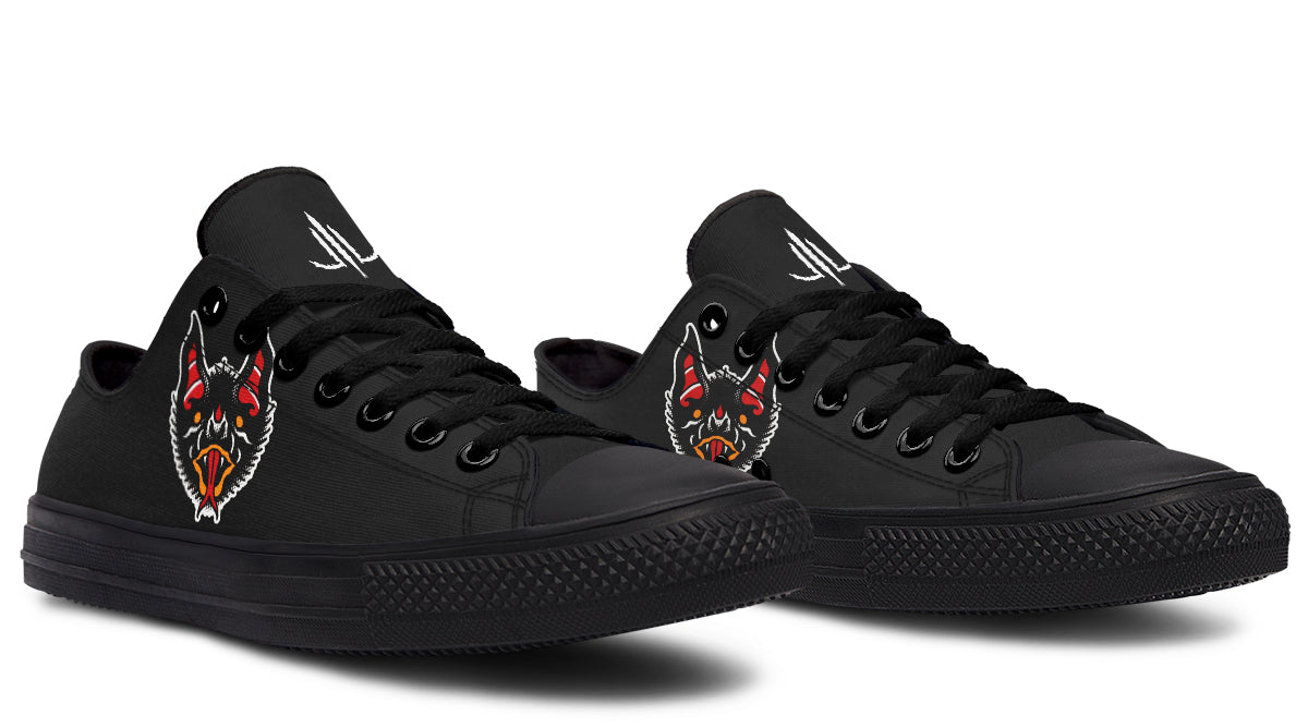 Traditional Bat Low Tops