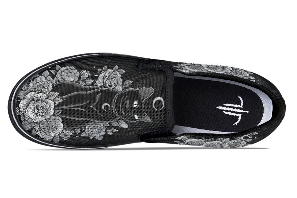 Lunar Familiar Cat Slip On Shoes