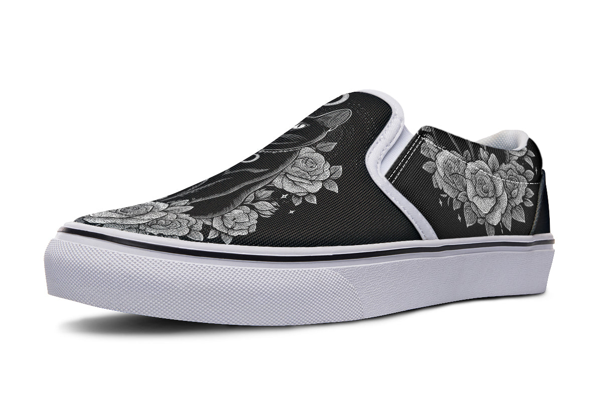 Lunar Familiar Cat Slip On Shoes